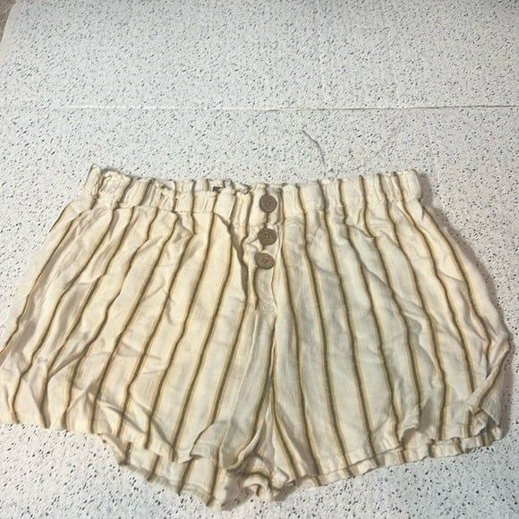 PRIMARK BEIGE YELLOW STRIPED SHORTS - SIZE 14 - Picture 1 of 4